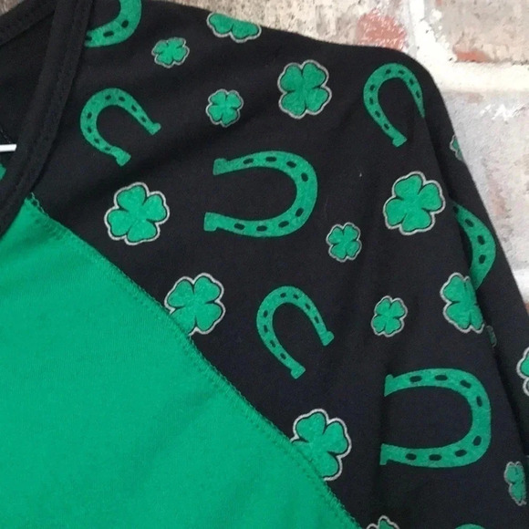 Wound Up St Patrick’s Day Graphic T-Shirt - Picture 3 of 5